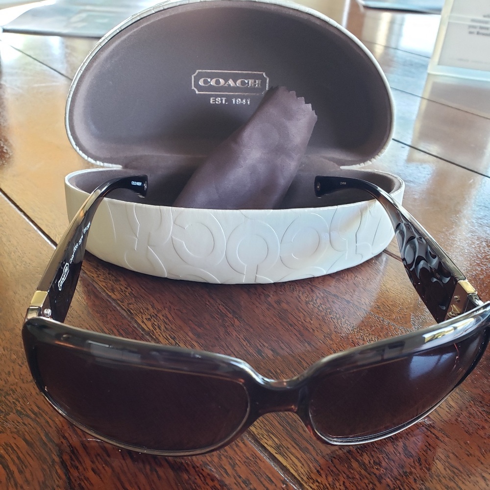 Coach Christiana Sunglasses with case